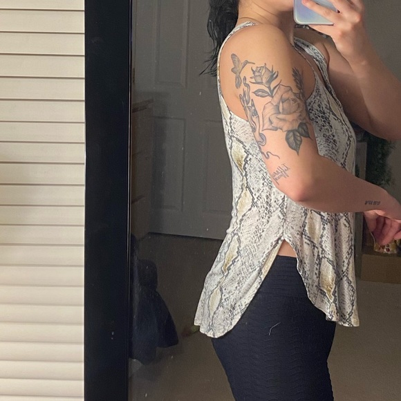 Patterned Tank - Picture 5 of 5